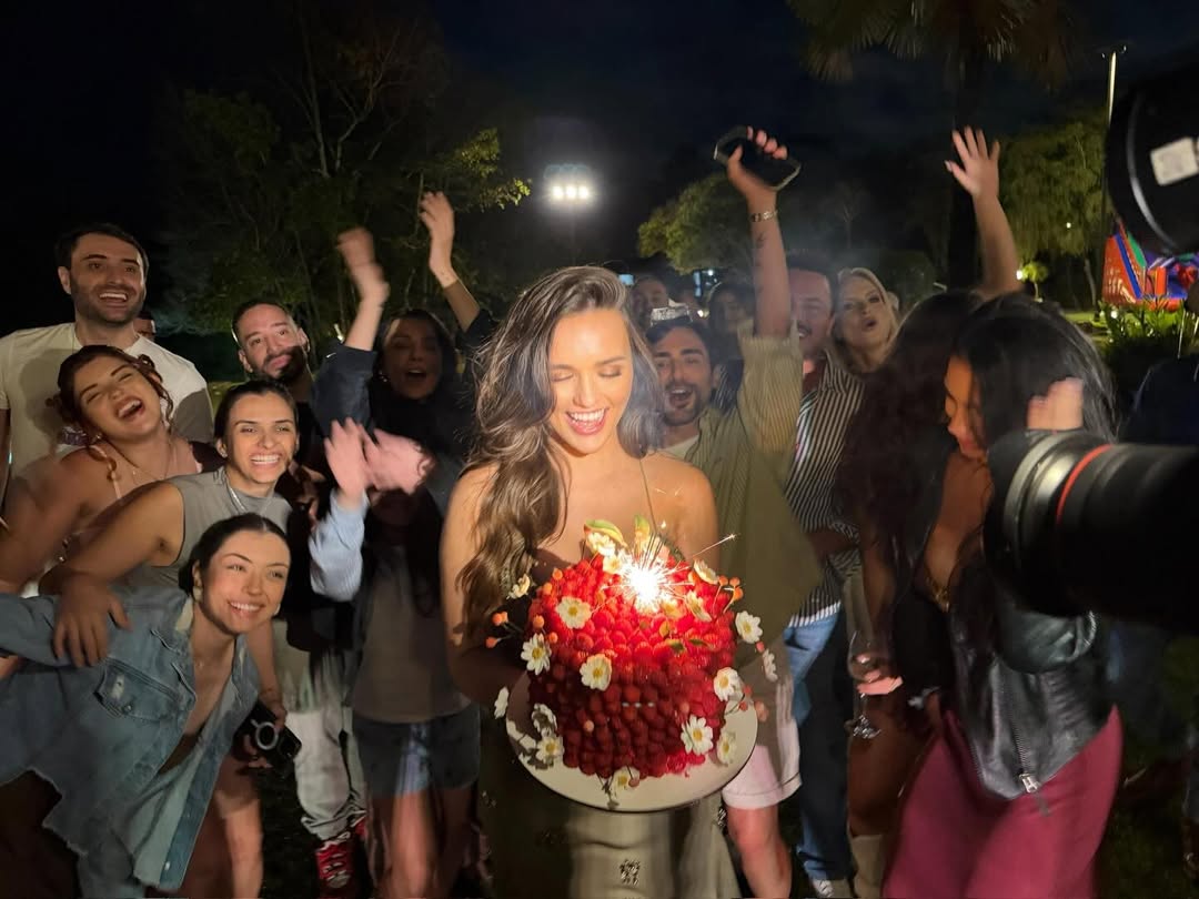 Bolo do aniversário de Rafa Kalimann - Foto: Reprodução/Instagram