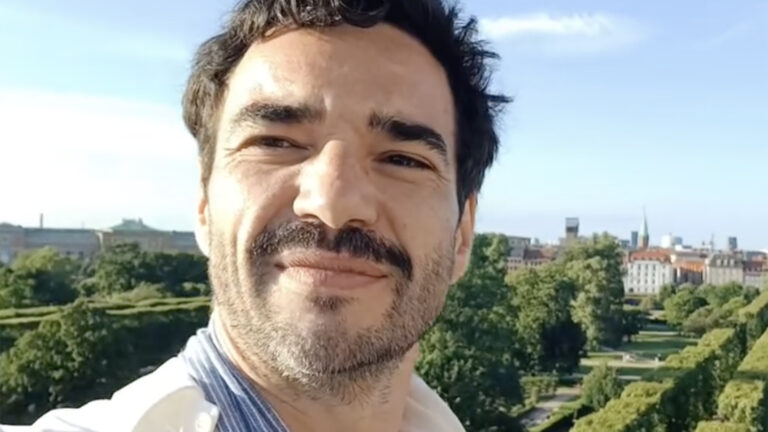 Apaixonado, Caio Blat exibe ensaio fotográfico com a nova namorada: ‘Meu amor’