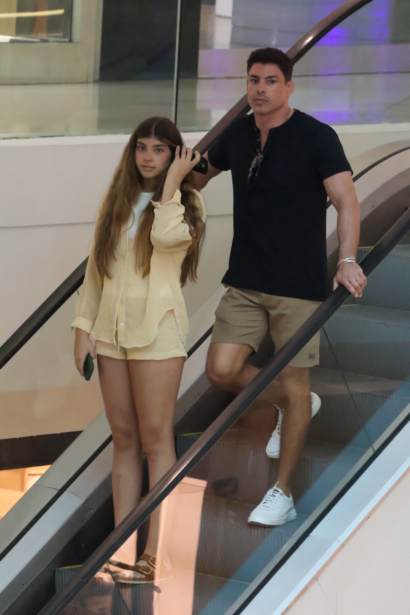 Cauã Reymond com a filha- Fotos Dan Delmiro / agnews