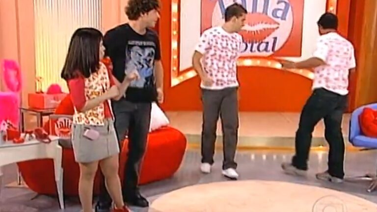 Aos 55 anos, atriz vive longe da TV após diagnóstico sem cura e leva vida discreta com a namorada