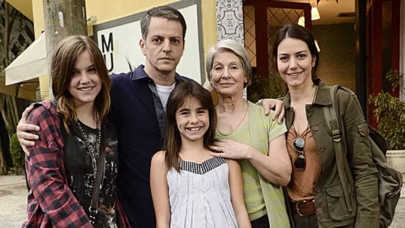 Aos 30 anos, ex-Malhação detalha: ‘Tive muitos episódios de compulsão alimentar’