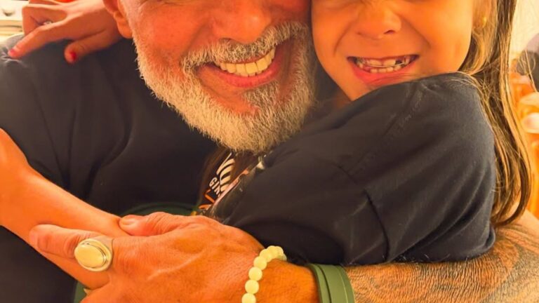 Aos 6 anos, filha de ex-galã da Globo rouba a cena em fotos com o pai: ‘Uma graça’