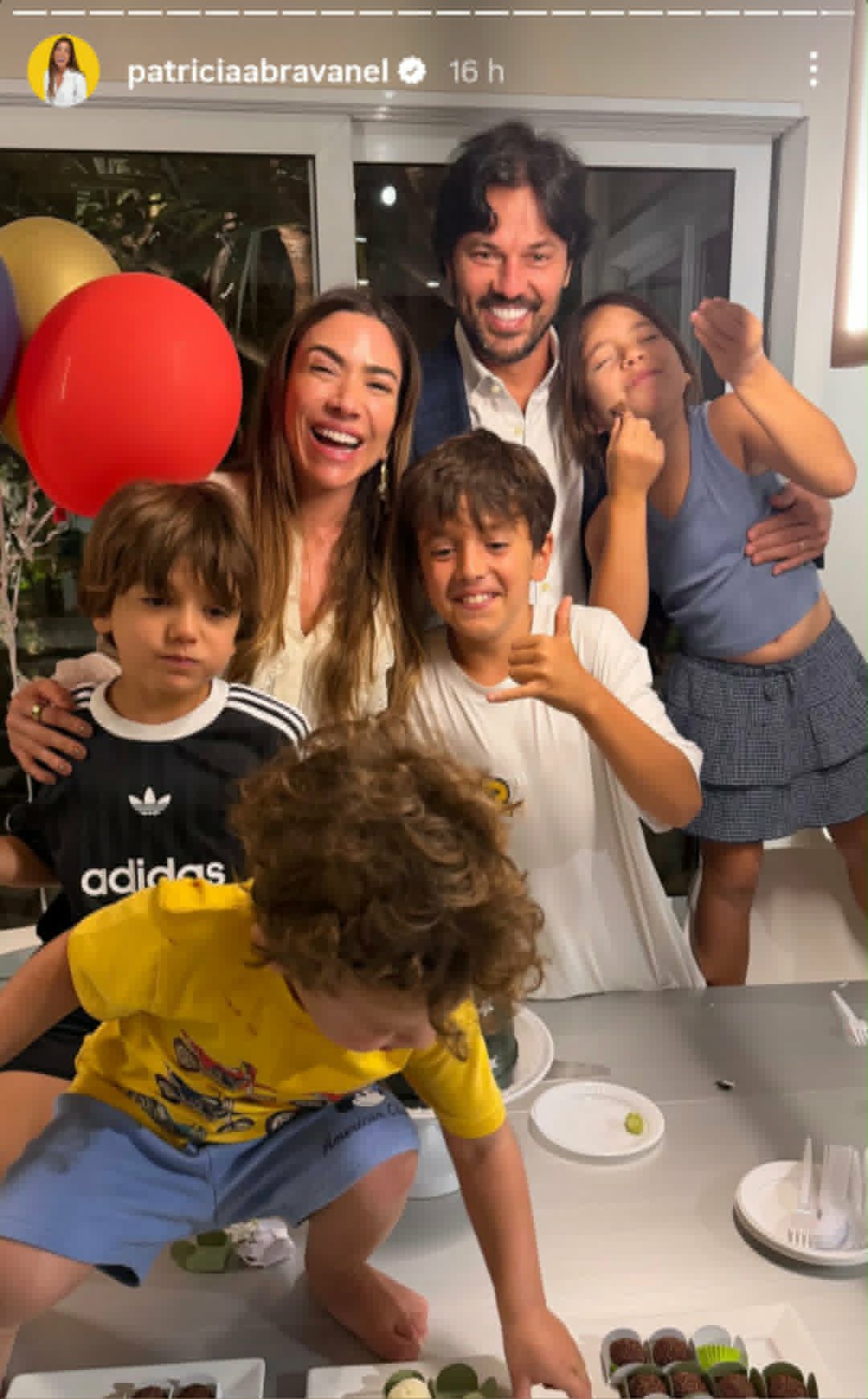 Filho de Rebeca Abravanel causa no aniversário do caçula de Patricia Abravanel