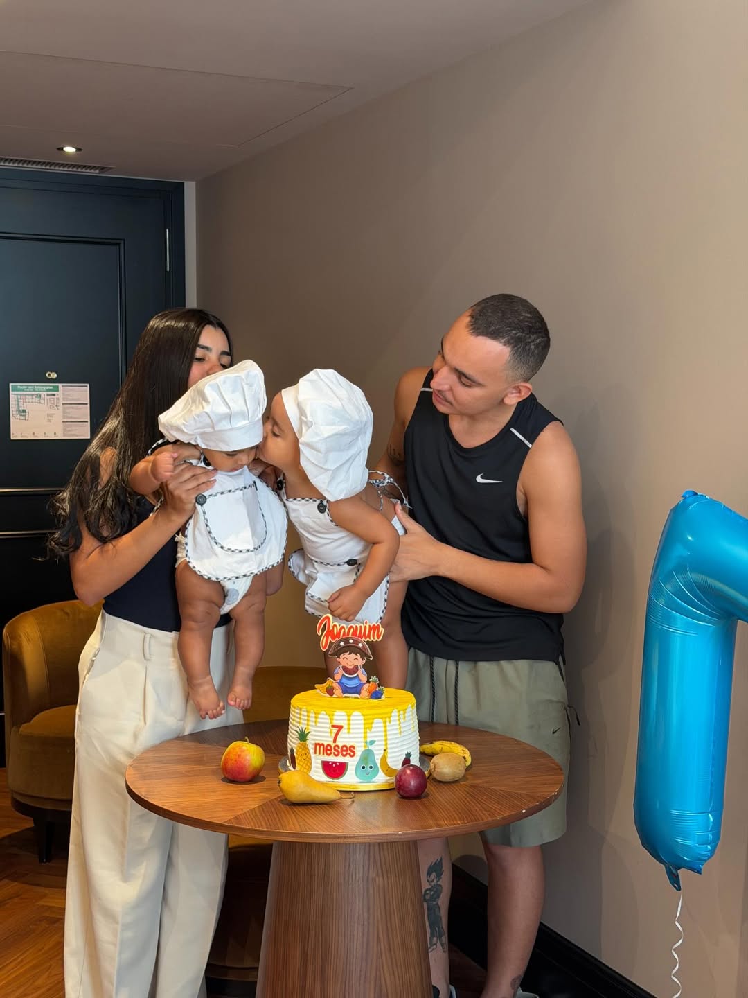 Ary Mirelle e João Gomes com os filhos, Jorge e Joaquim - Foto: Reprodução / Instagram @arymirelle 