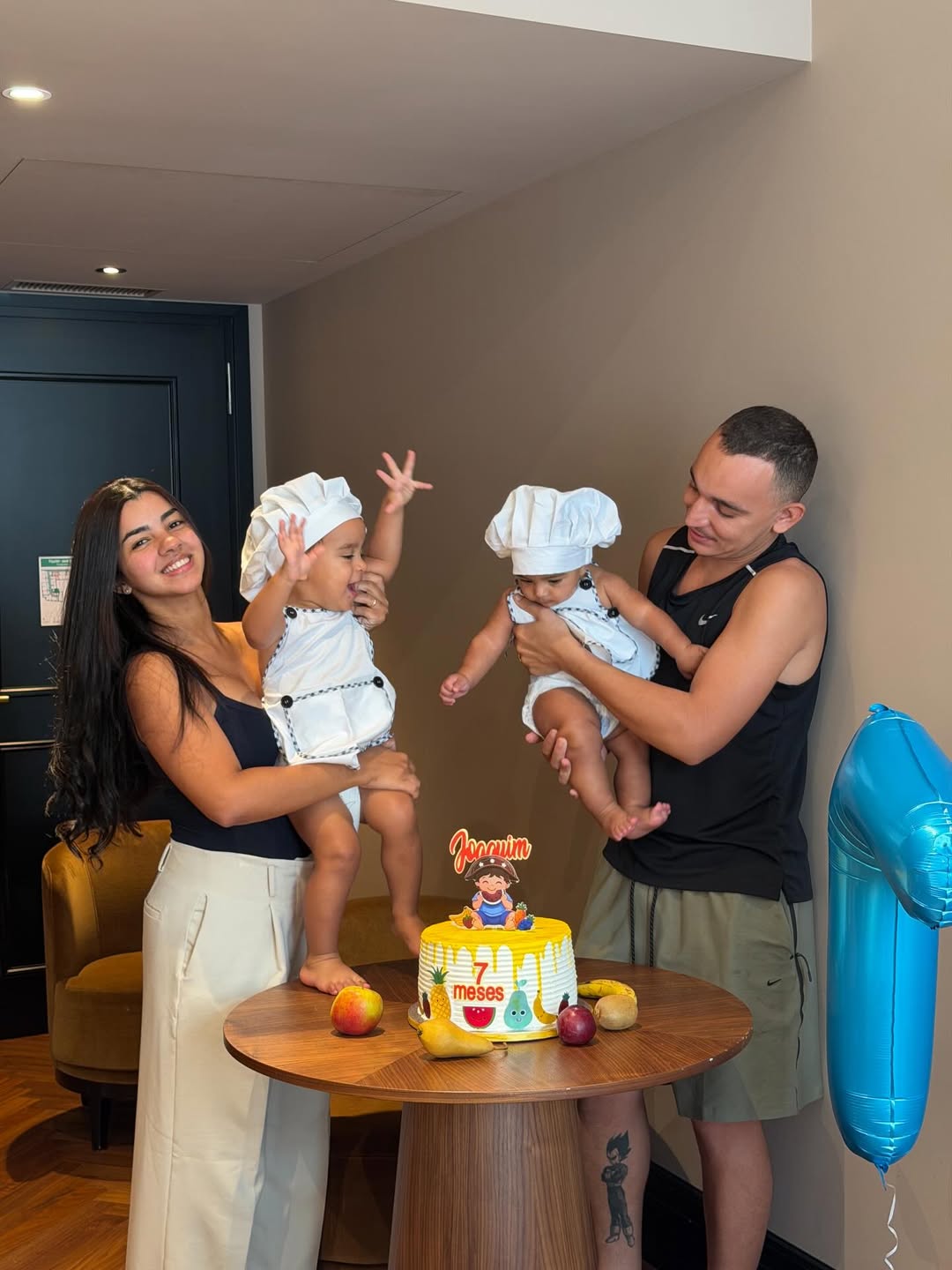 Ary Mirelle e João Gomes com os filhos, Jorge e Joaquim - Foto: Reprodução / Instagram @arymirelle 