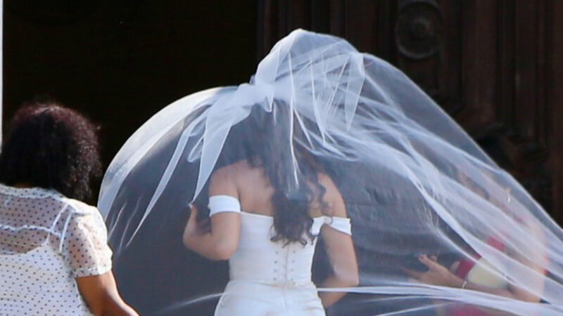 Três Graças: Veja o vestido de noiva de Gerluce nos bastidores da gravação do casamento
