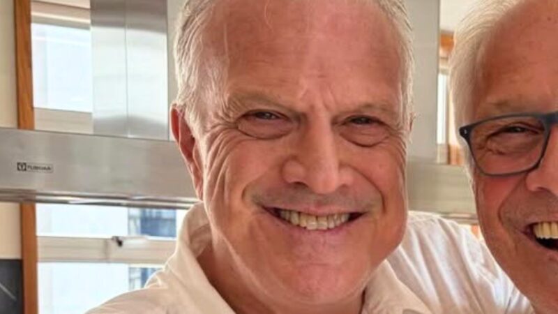 Parecidos? Irmão de Pedro Bial impressiona por semelhança com o apresentador: ‘Iguais’