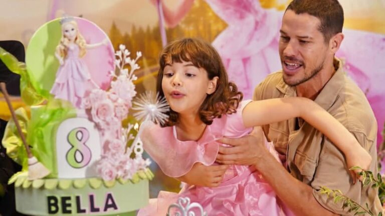 José Loreto encanta ao mostrar presente de filha