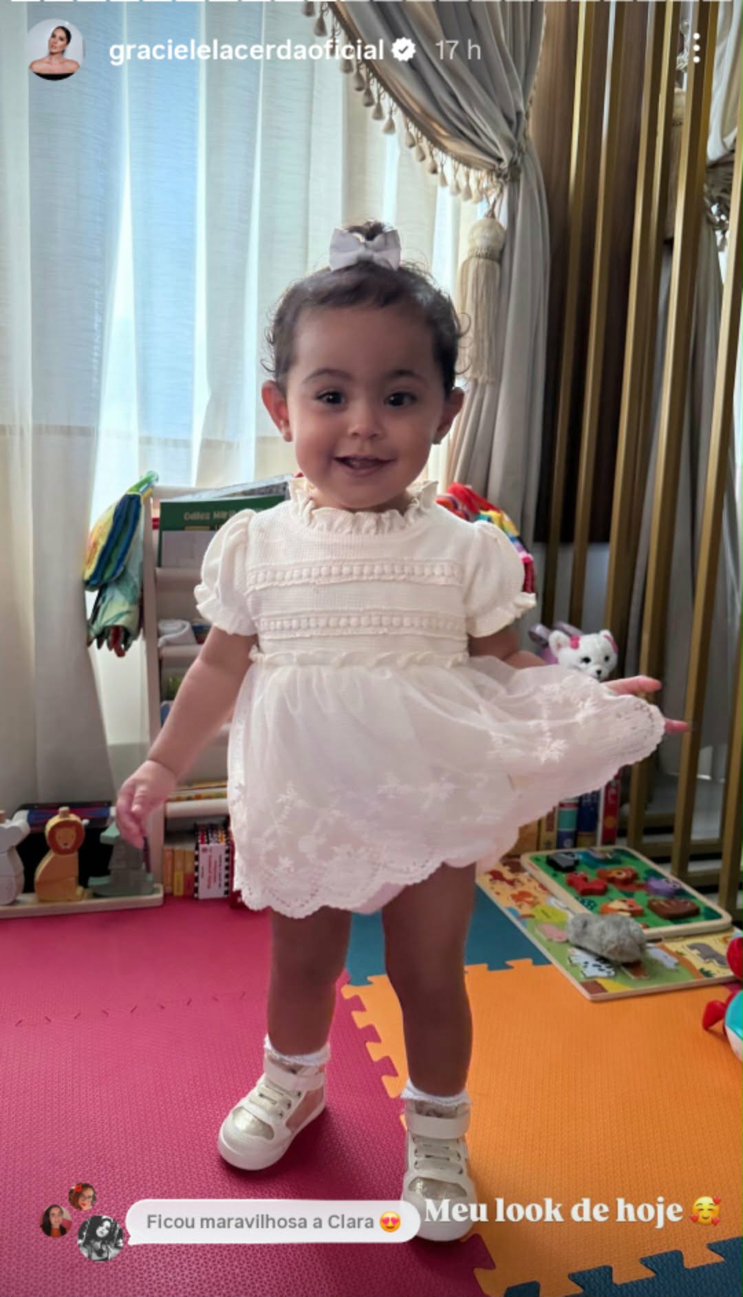 Filha de Zezé Di Camargo e Graciele Lacerda exibe look