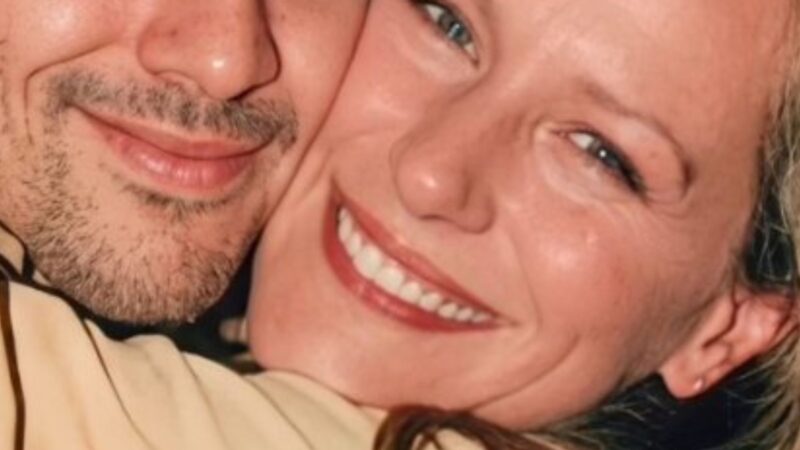 Lucinha Lins encanta ao resgatar foto inédita com o filho ator: ‘Dois lindos’