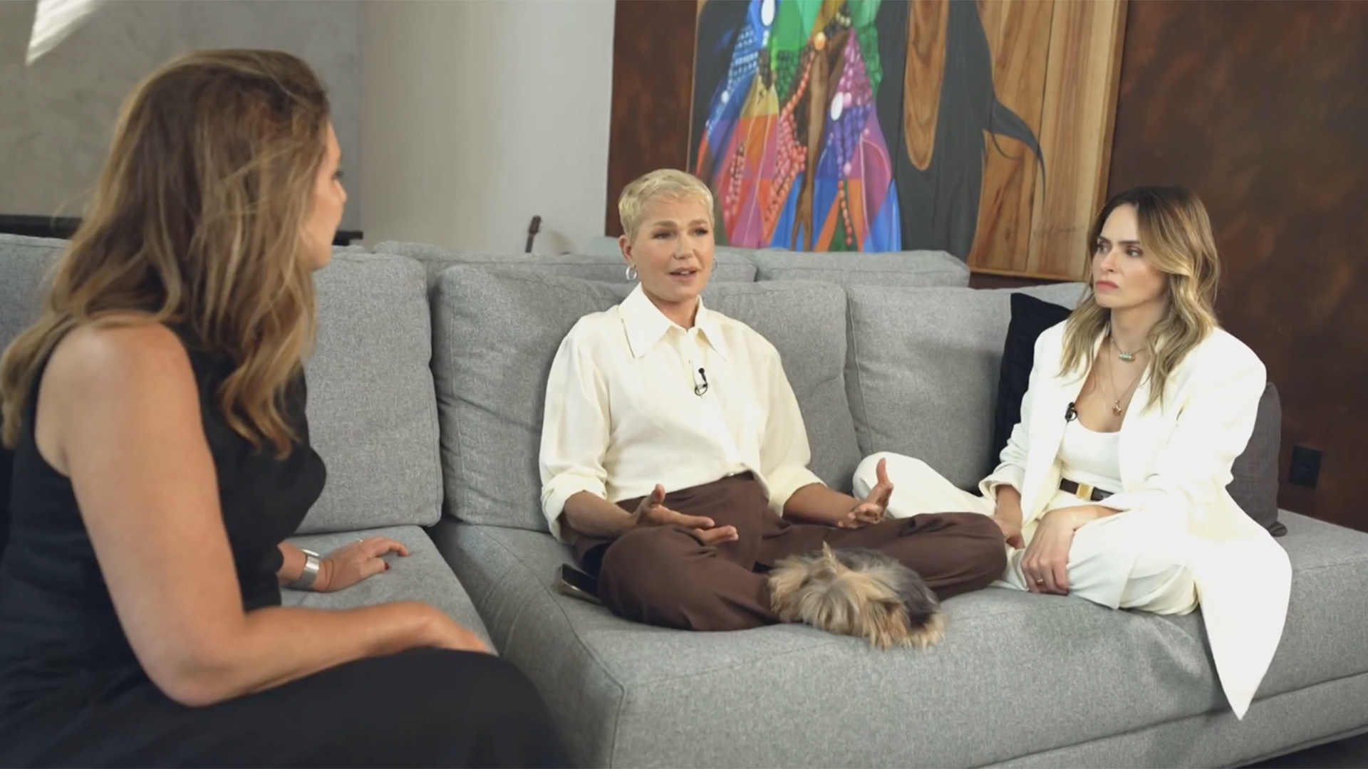 Xuxa Meneghel mostra sua mansão em entrevista no Fantástico - Foto: Reprodução / Globo