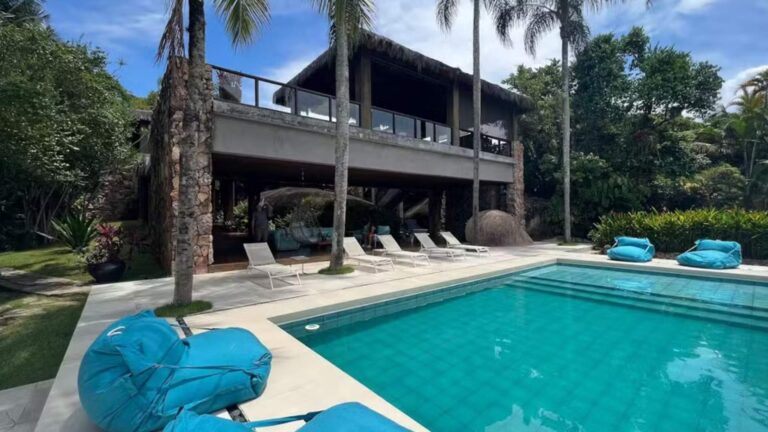 Mansão luxuosa de novela da Globo tem vista paradisíaca e pode ser alugada por R$ 19 mil a diária