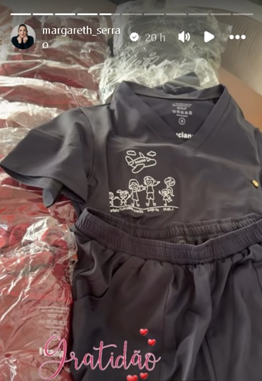 Margareth Serrão mostra novos uniformes dos funcionários da filha — Foto: Reprodução/Instagram