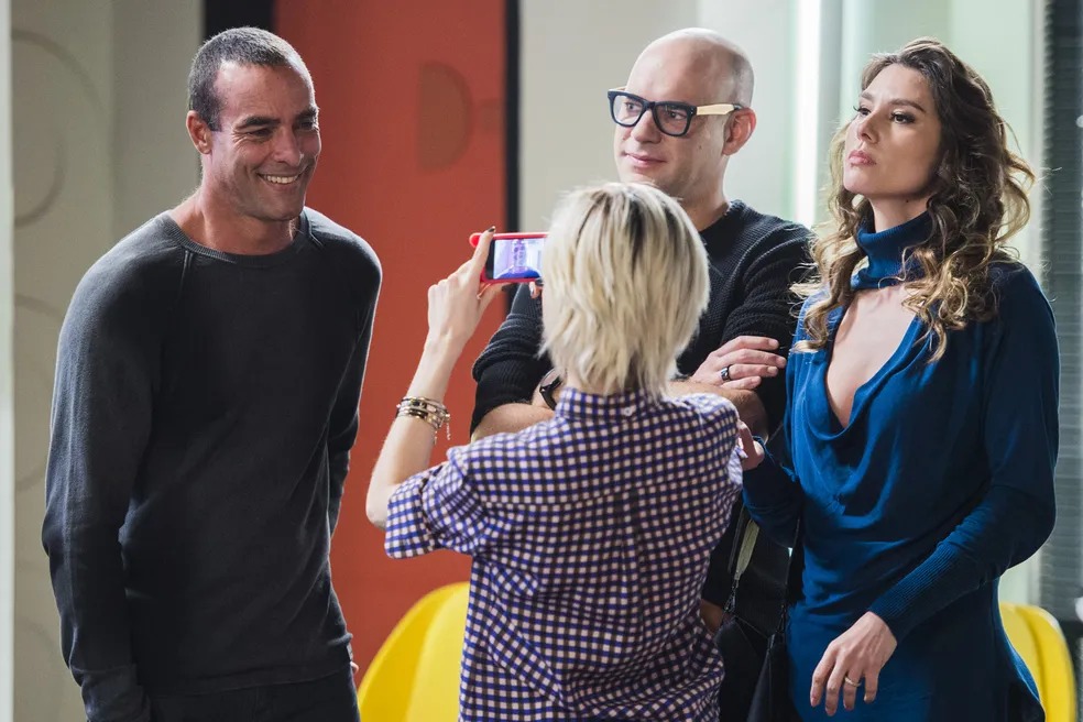 Paulo Zulu fez participação especial na novela Totalmente Demais (2015) - Foto: TV Globo/Caiuá Franco