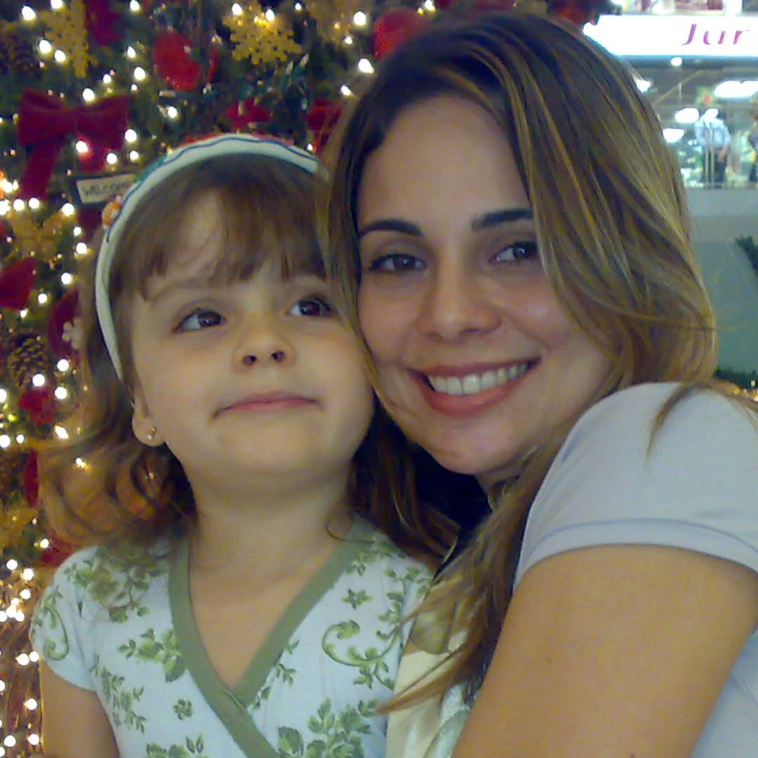 Rachel Sheherazade com a filha mais velha, Clara - Foto: Reprodução / Instagram @rachelsherazade