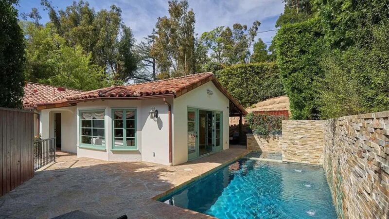 Astro de Crepúsculo compra mansão por R$ 27,5 milhões em Los Angeles