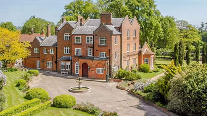 Astro de Harry Potter, ator investe no mercado imobiliário e tem fortuna de mais de R$ 200 milhões