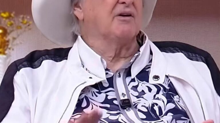 Aos 85 anos, cantor diz que queda em palco foi pior que três acidentes de avião que sofreu