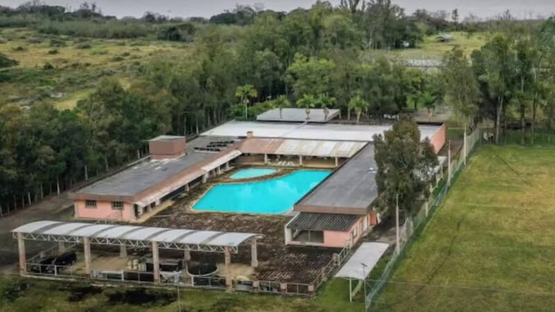 Aos 46 anos, ícone do futebol brasileiro é dono de sítio de luxo com 25 hectares no Sul do país