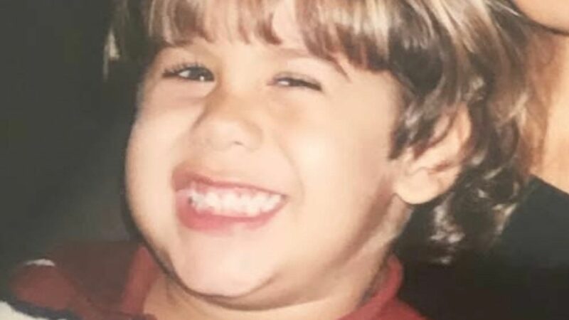 Quem é? Menino da foto faz 28 anos, segue carreira do pai e divide guarda dos filhos com milionária