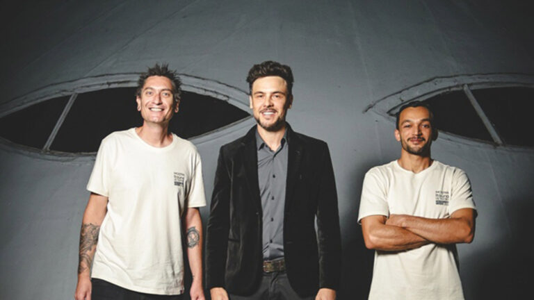 Sergio Guizé faz o primeiro show de sua banda ‘Salvador e Seus Pecados’
