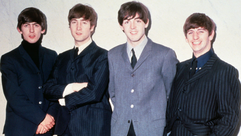 Aos 83 anos, ex-Beatles explica por que não tira fotos com fãs: ‘As coisas mudaram’