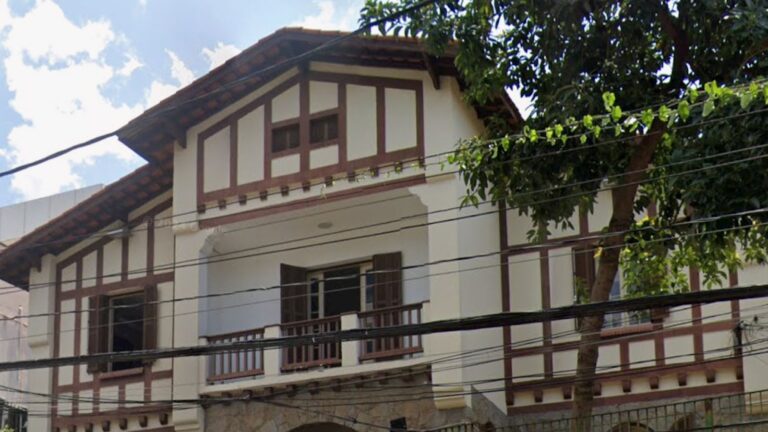 Ícone da música, cantor viveu com a família em casarão de 450 m² em bairro tradicional de São Paulo