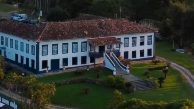 Hotel fazenda que foi cenário de novela da Globo oferece experiência imersiva de luxo