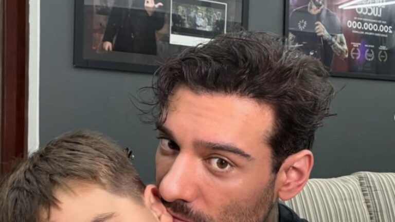Lucas Lucco surge em foto rara com o filho e se declara: “Seu amor me salva”