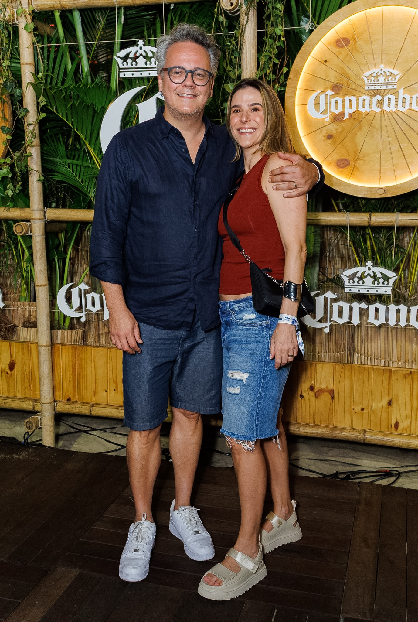 Danton Mello faz rara aparição com a esposa, Sheila Ramos - Foto: Brazil News