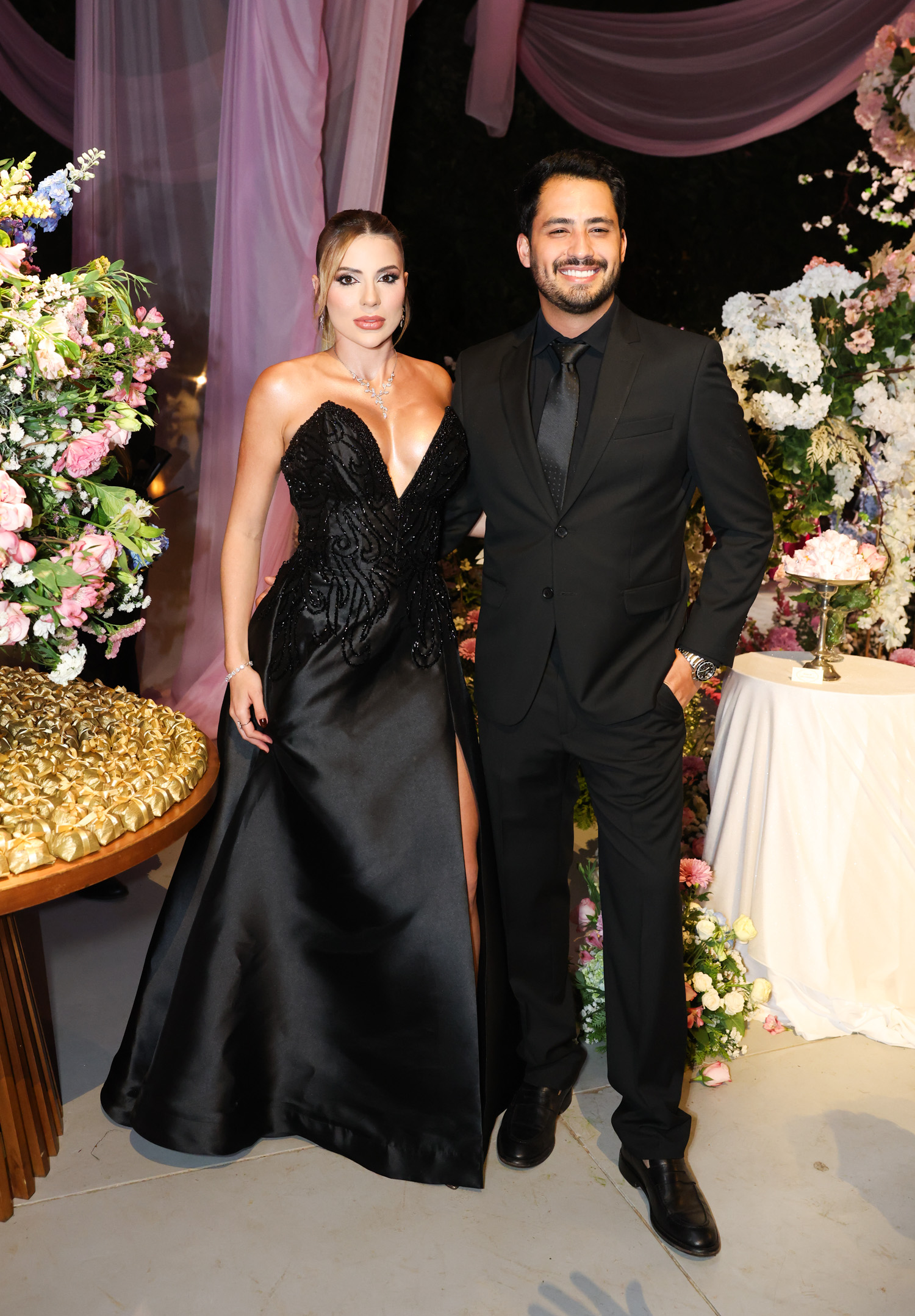 Raphaela e Matheus Vargas - Foto: Clayton Felizardo / Brazilnews