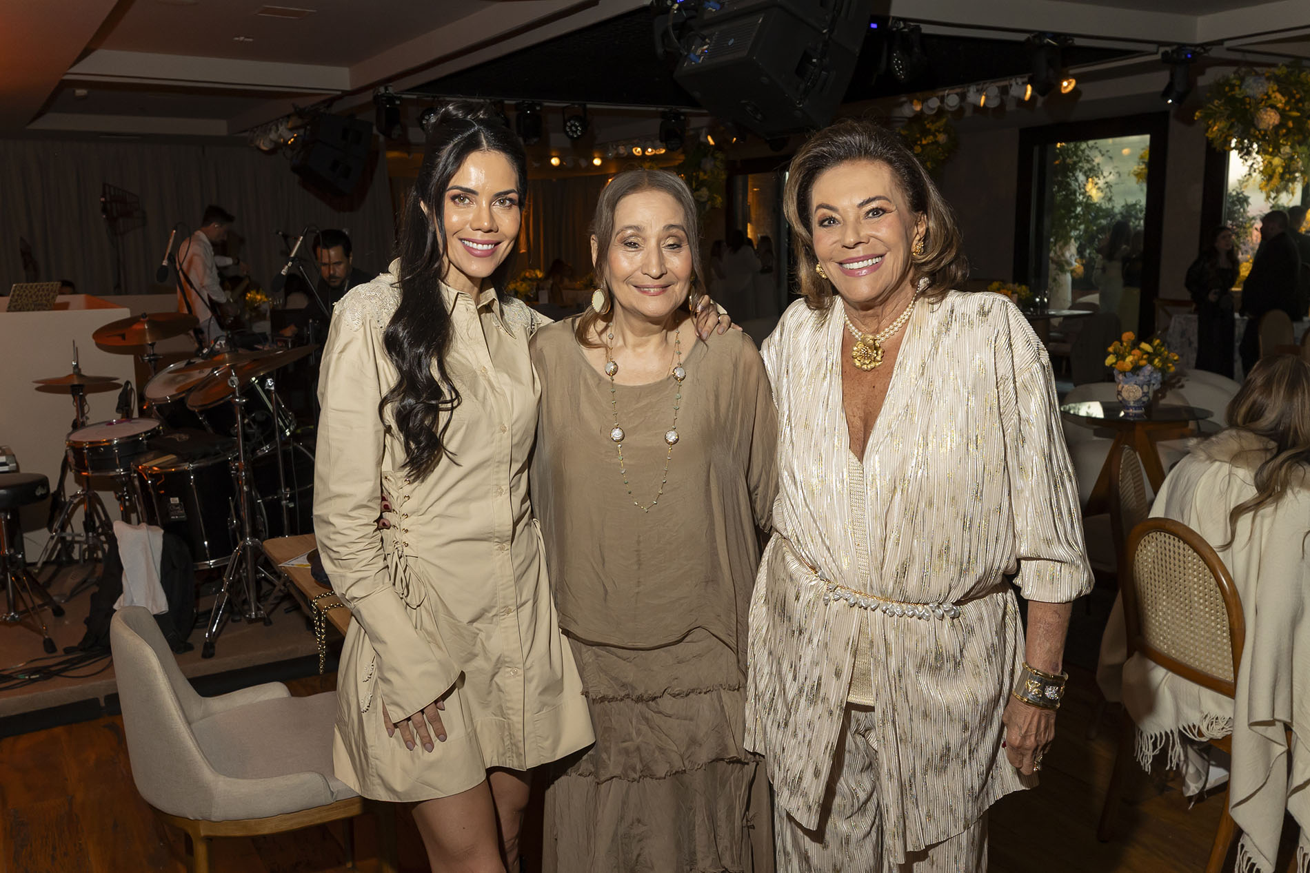 Daniela Albuquerque, Sonia Abrão e Beth Szafir - Foto: Victor Rocha 