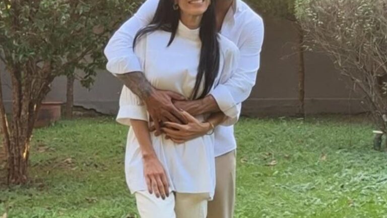 Aos 46 anos, jornalista assume romance inusitado e revolta a web com ‘gravidez’