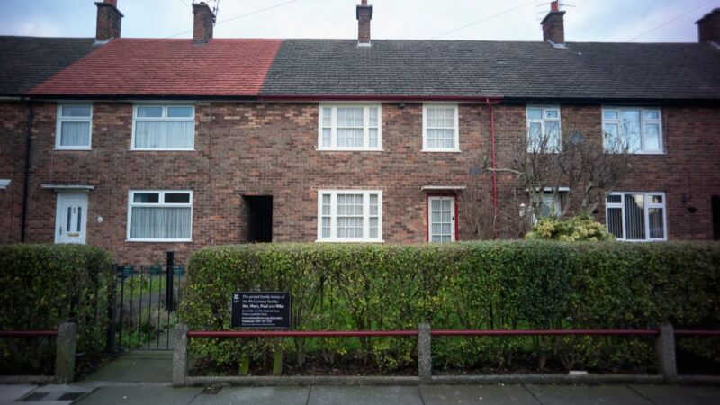 Com fortuna de R$ 8 bilhões, músico mais rico do país tem 83 anos e casa geminada em Londres
