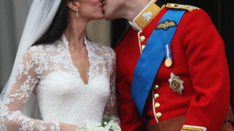 Com fortuna de R$ 7,7 bilhões, futuro rei é casado com princesa que já trabalhou como garçonete e hoje reúne patrimônio milionário