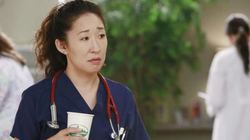 Aos 54 anos, estrela de Grey’s Anatomy que abandonou o jaleco viveu bastidores difíceis em Hollywood