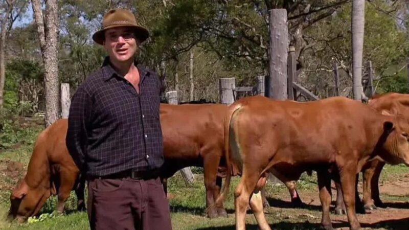 Fora da TV, cantor e ator é proprietário de fazenda usada como cenário de novela