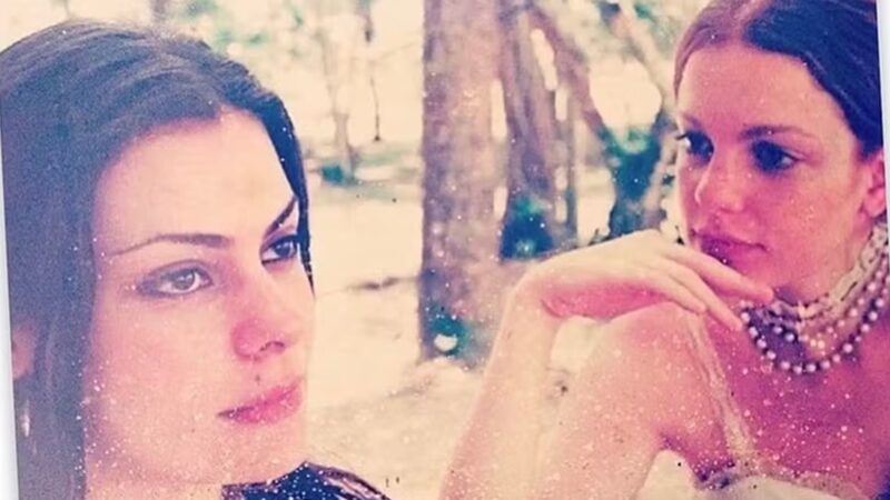 Maria Eduarda de Carvalho com a irmã Maria Antônia — Foto: Reprodução/Instagram