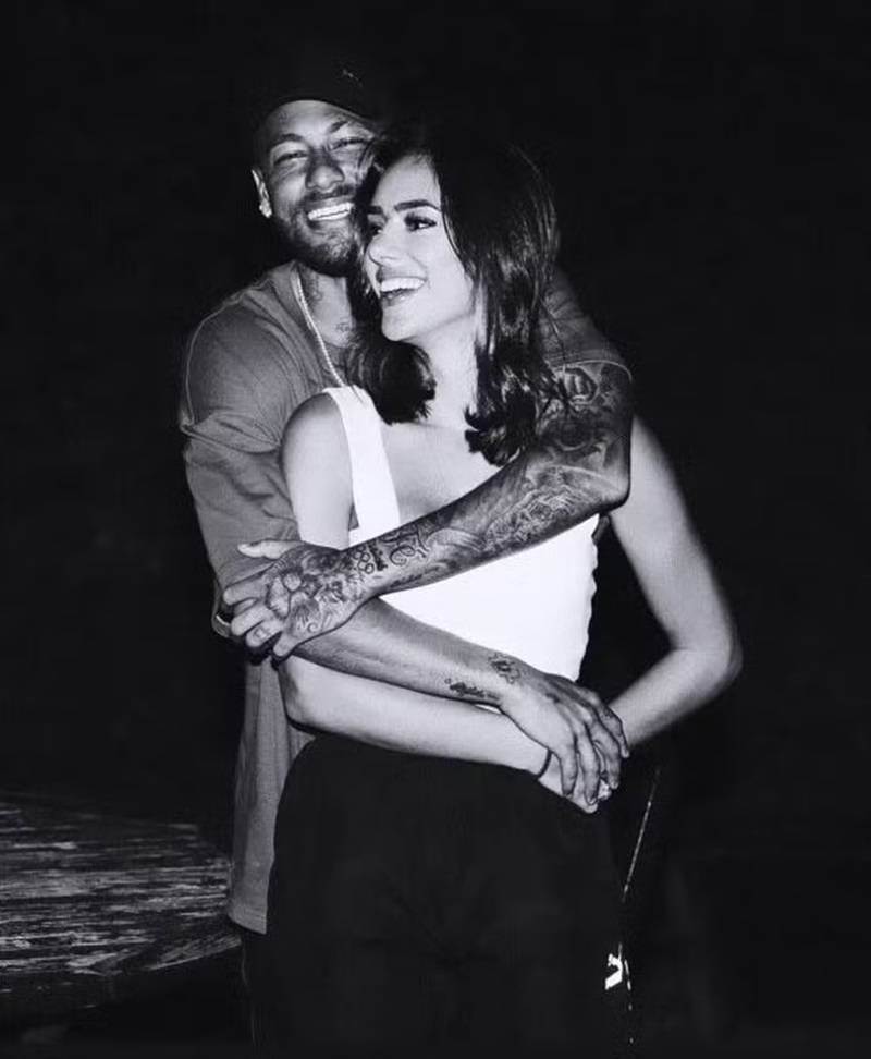 Bruna Biancardi e Neymar em foto em Paris — Foto: Reprodução/Instagram