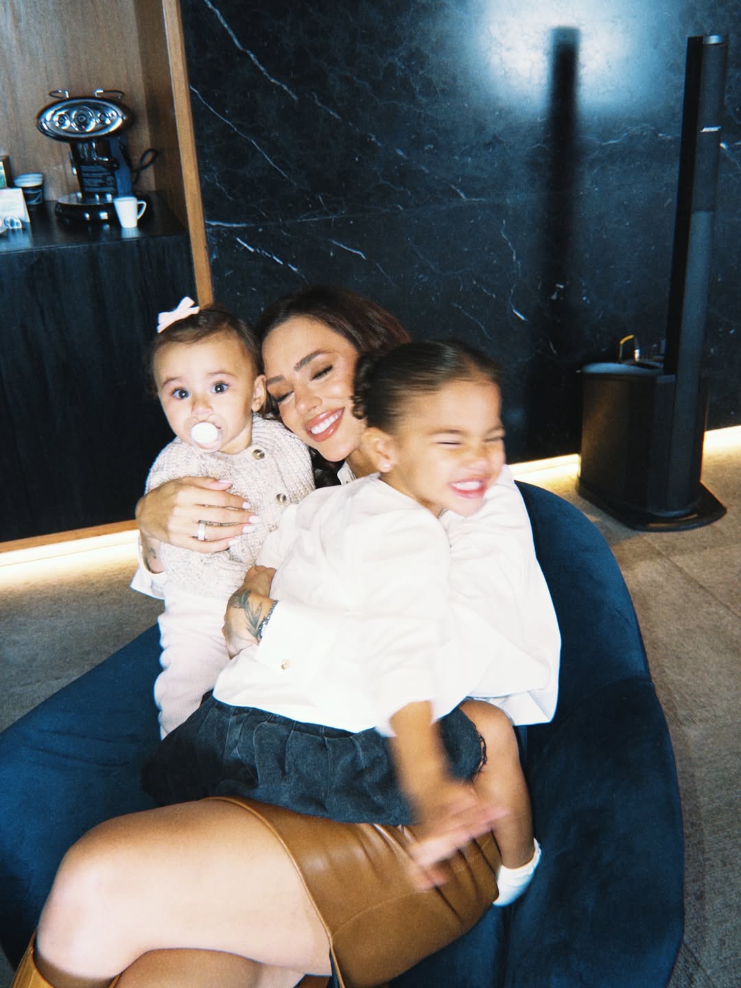 Mel e Mavie são filhas de Neymar Jr e Bruna Biancardi - Foto: Reprodução / Instagram @brunabiancardi 