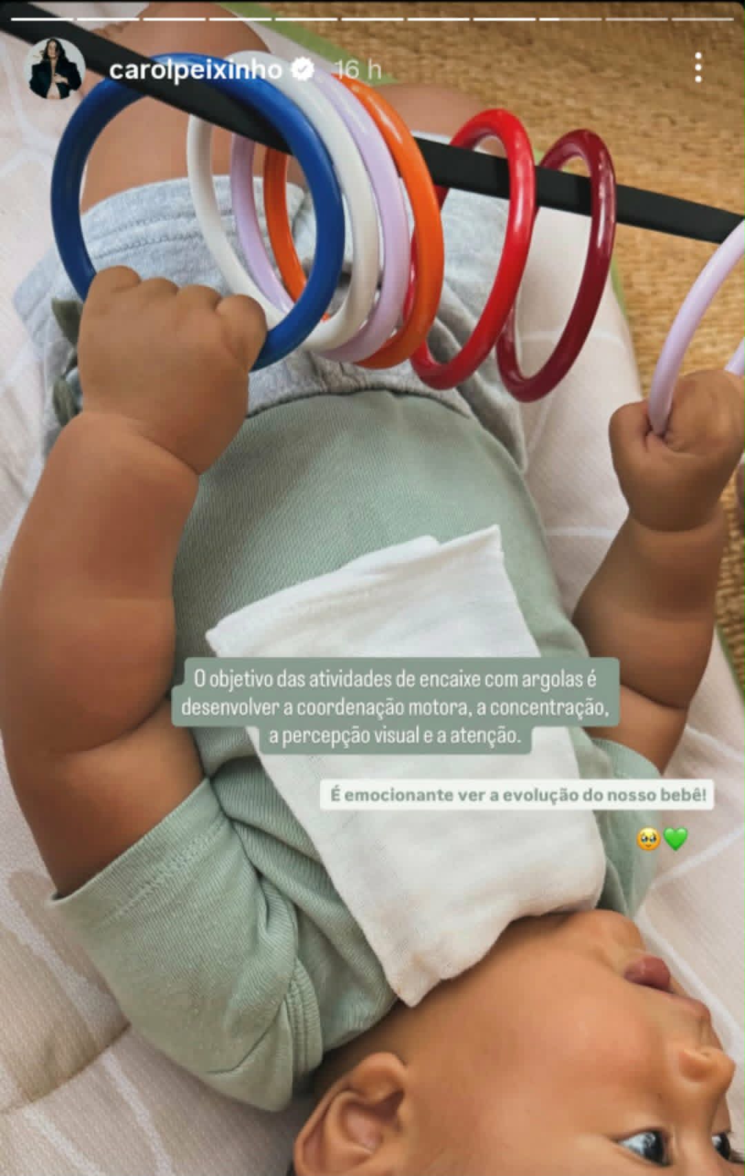 Carol Peixinho se emociona com evolução do filho