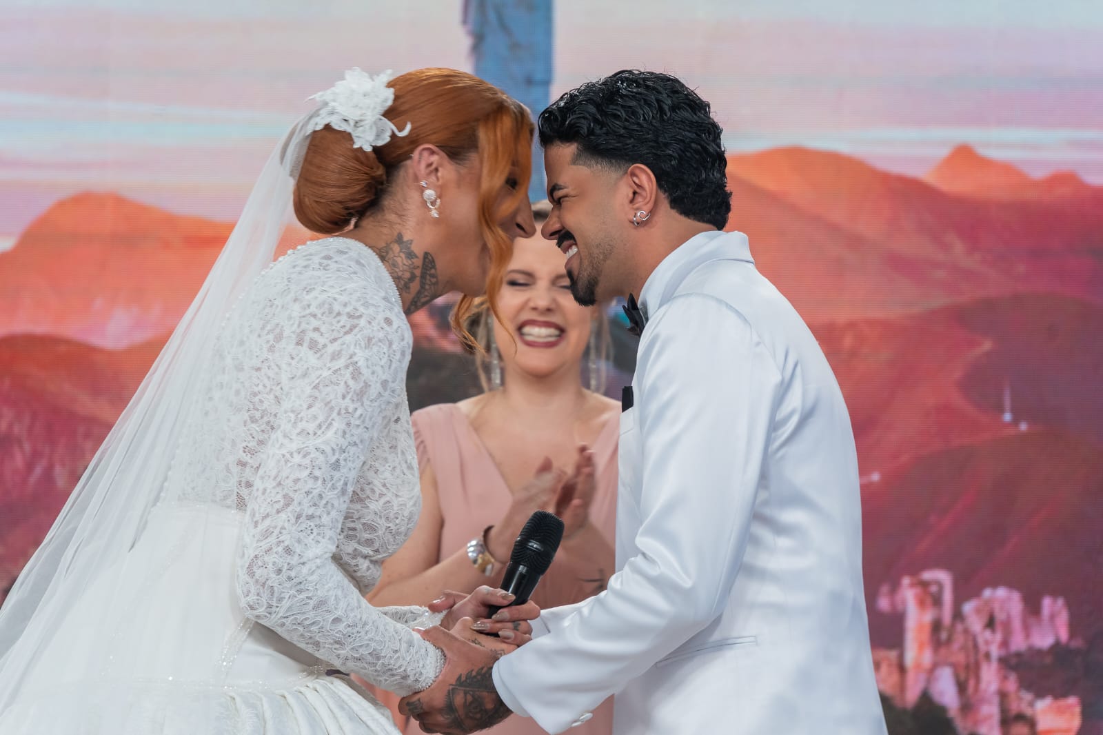 Pepita e Kayque no programa 'Fábrica de Casamentos' - Foto: Danilo Máximo/Divulgação