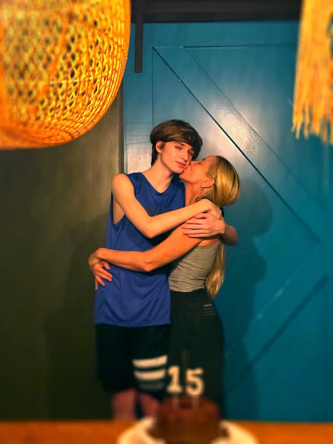 Danielle Winits com o filho caçula, Guy - Foto: Reprodução / Instagram @lawinits 