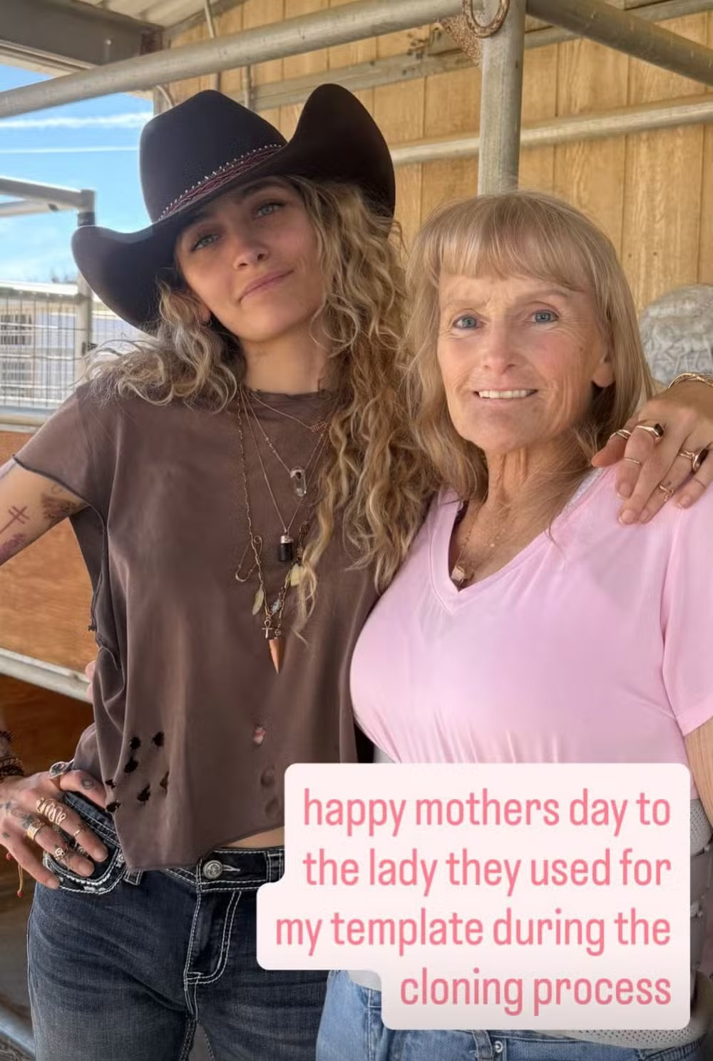 Paris Jackson e Debbie Rowe - Foto: Reprodução / Instagram