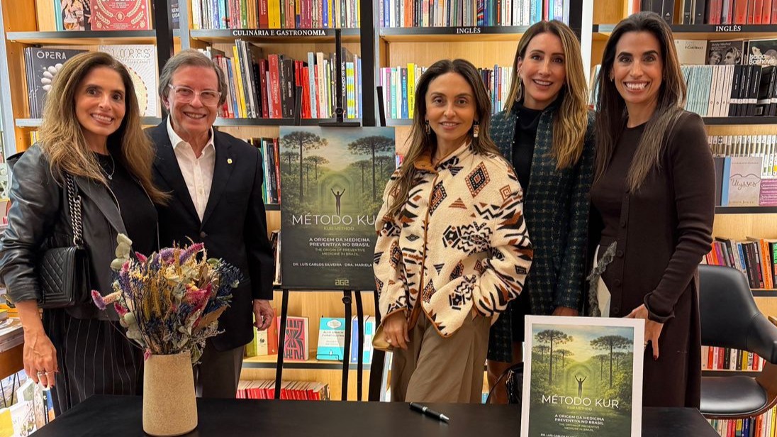 Karina Yunes, Dr Luis Carlos Silveira, Zeila Ferro e Renata Chammas no lançamento do Livro ‘Método Kur – A origem da medicina preventiva no Brasil’ - Foto: Divulgação