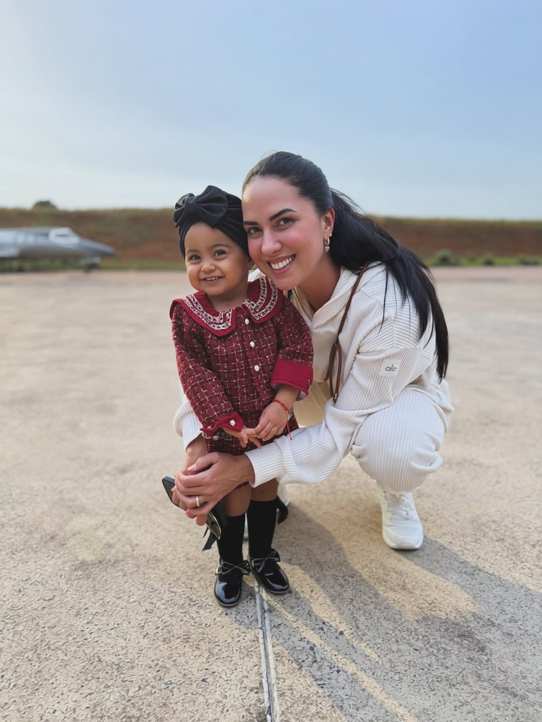 Graciele Lacerda com a filha, Clara - Foto: Reprodução / Instagram @zezedicamargo 