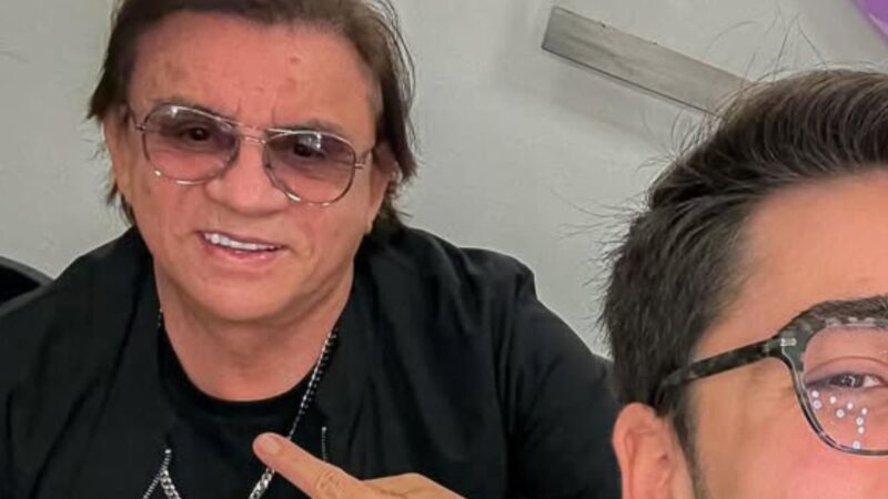 Aos 24 anos, filho caçula de Chitãozinho chama atenção em fotos raras com o pai