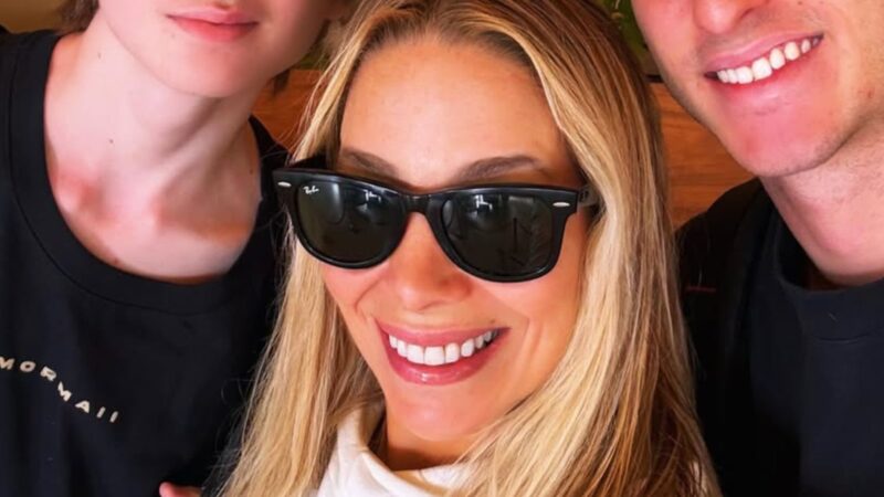 Danielle Winits com os filhos, Guy e Noah - Foto: Reprodução / Instagram @lawinits
