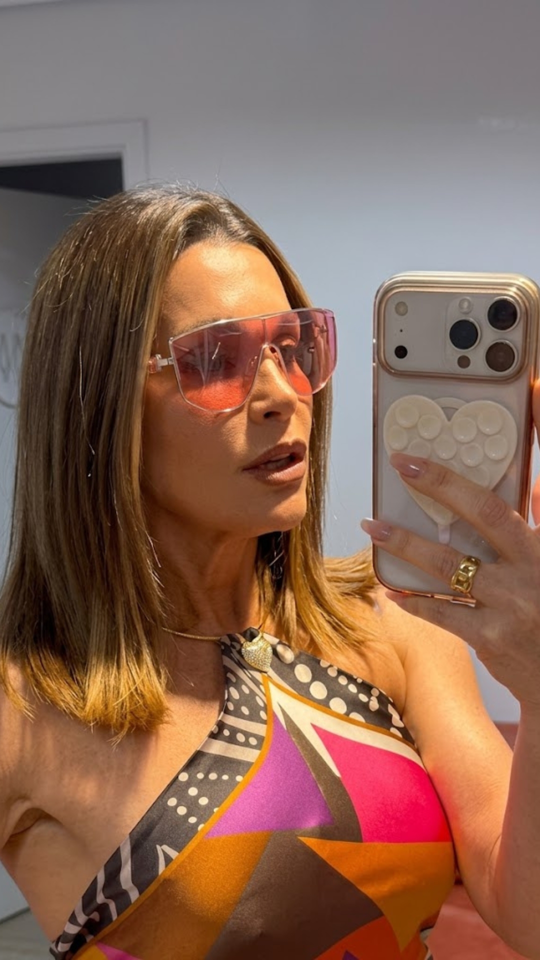 Flávia Alessandra interpreta Fábia Brandão em Quem Ama Cuida - Foto: Divulgação / H.MARIA