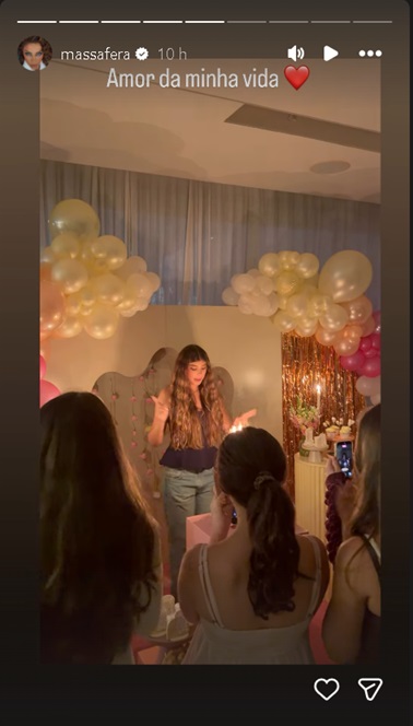 Grazi Massafera mostra festa de 14 anos de Sofia — Foto: Reprodução/Instagram